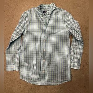 Vineyard vines boys polo button down. Gingham style, Size medium